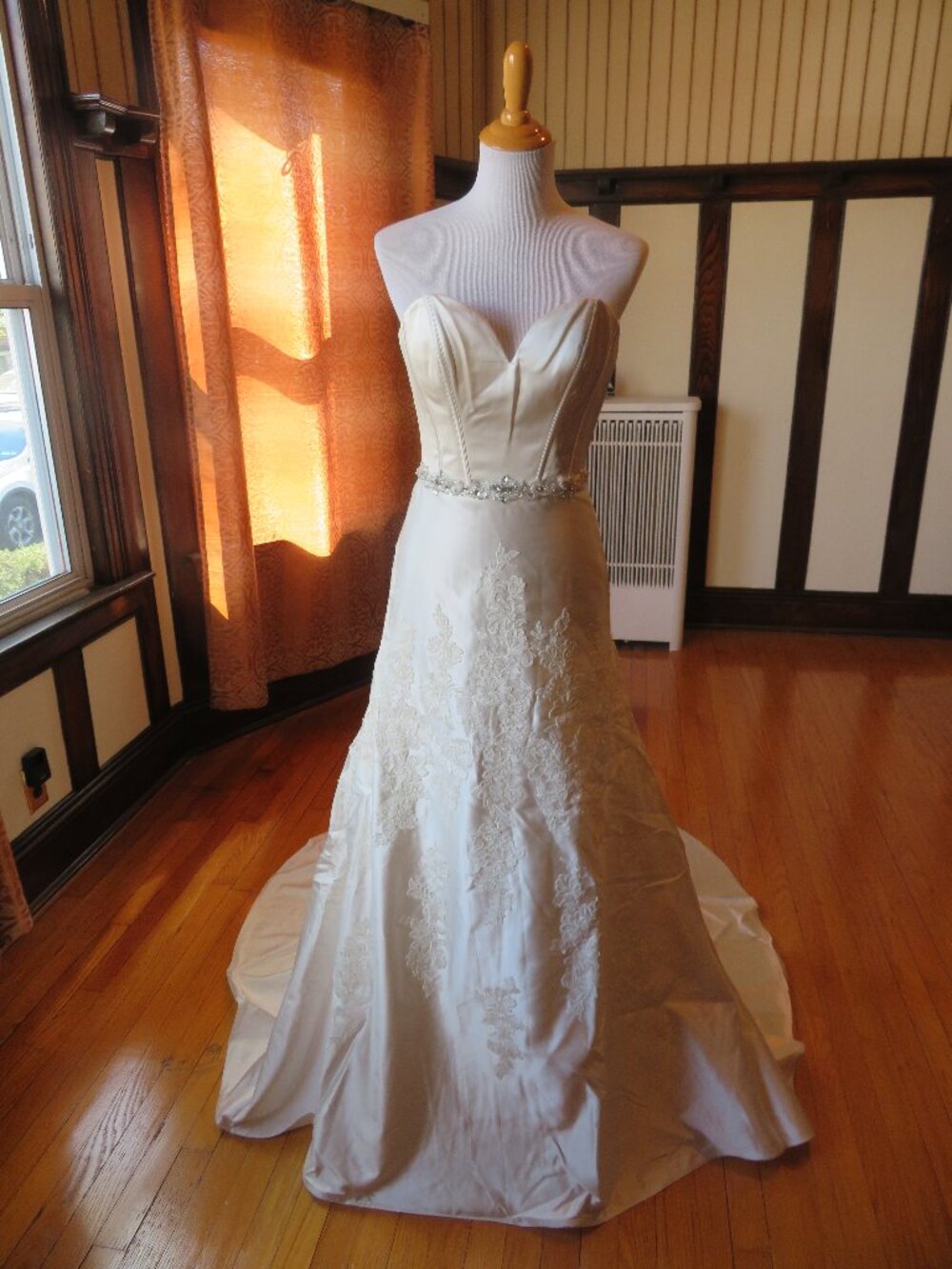 Justin Alexander Wedding Dress